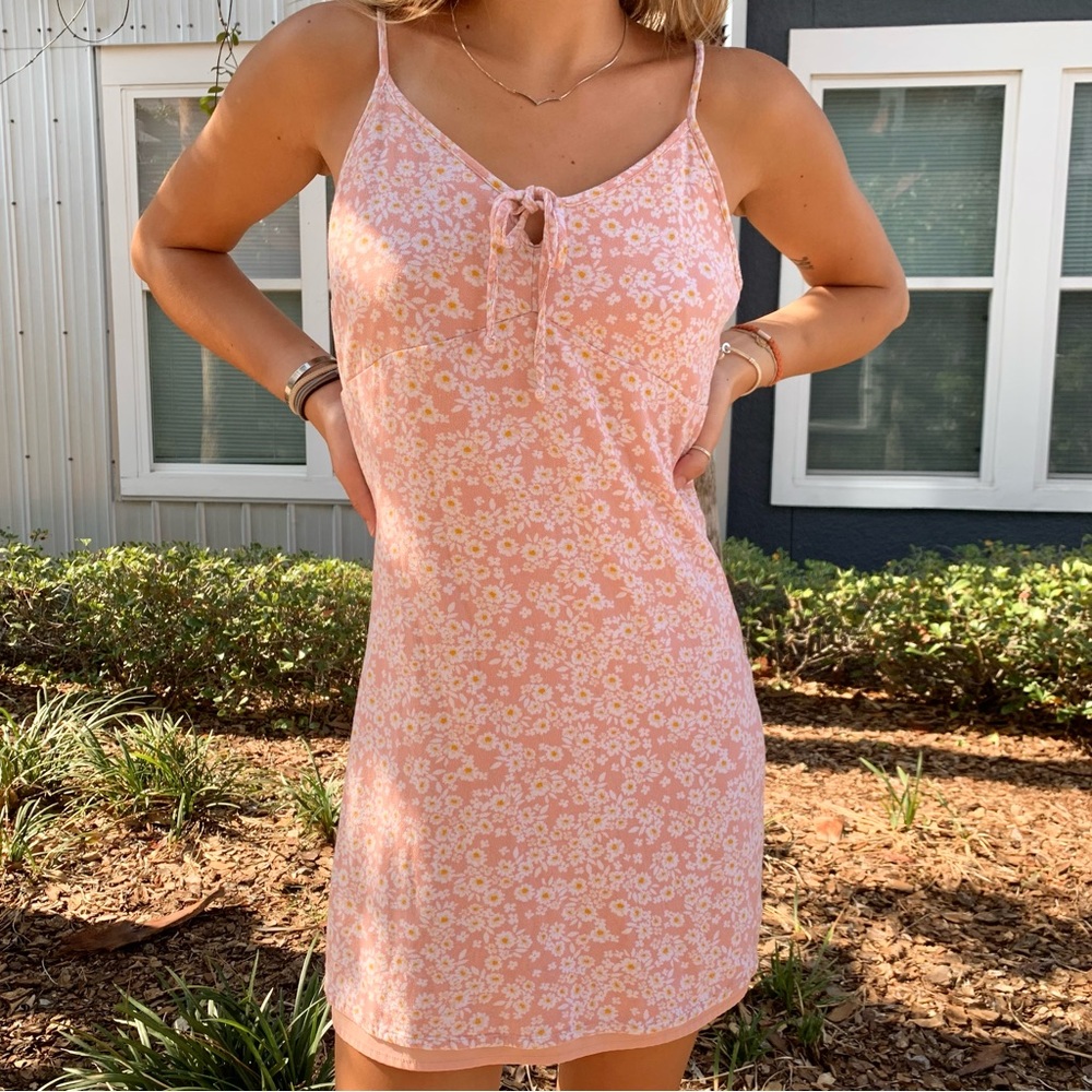 SOLD ON DEPOP🌸 Pink Flowery Dress